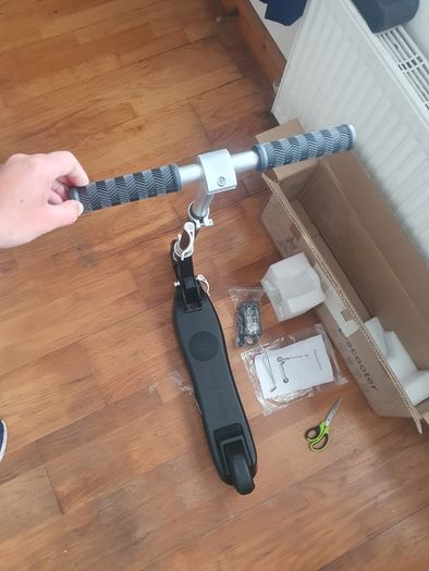 Kids Electric Scooter EZ-P1 : 100W New/Unused
