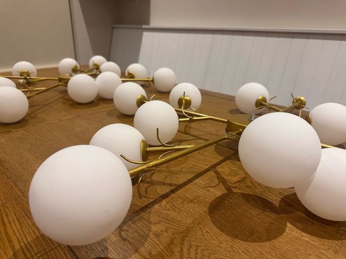 2 x ceiling lights
