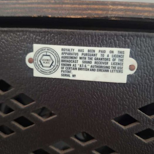 Vintage HMV Model 1124 Radio from the 1950's