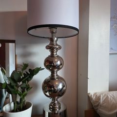 Tall table lamp