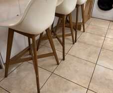 Bar stool