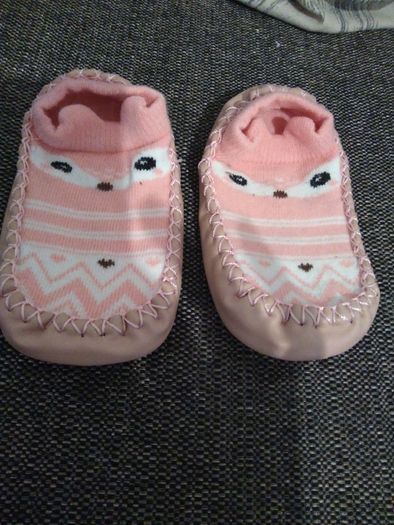Girl slippers brand new