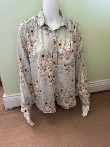 H&M flower blouse