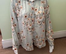 H&M flower blouse