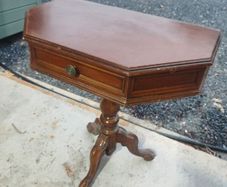 antique sade table