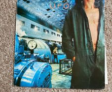 UFO "Lights out"