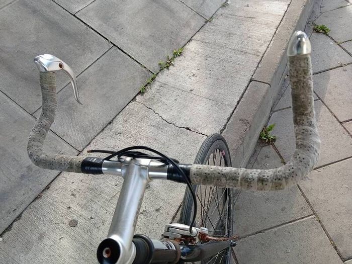 Single or fixie bike, need some parts.