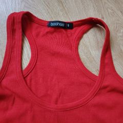 Red Boohoo Top  Size 8