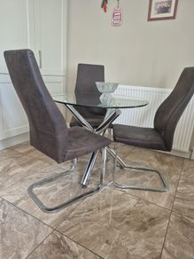 glass table & 4 chairs
