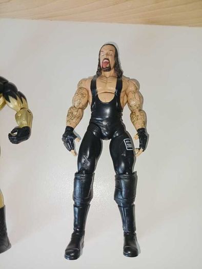 WWE Action Figures Bundle  Goldust & The Undertaker