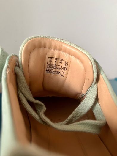 Clarks  Hero lite lace up sneakers 3.5 uk