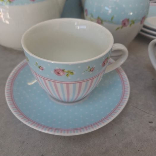 Dinner Set