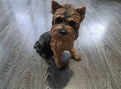 Leonardo Collection Yorkshire Terrier statue