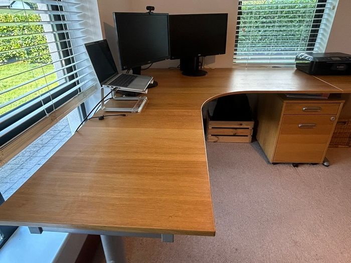 Large corner desk - Ikea Gallant