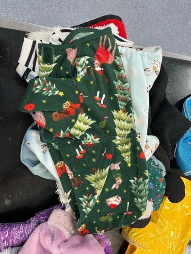 Pet clothing and nappies