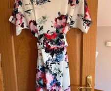 Women's Phase Eight dress