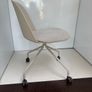 White office chair Image 3