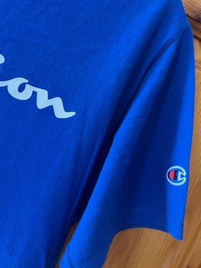 Champion T-shirt Size Small (small Adult)  In Excellent Condition.