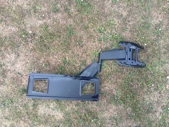 Tv Wall Bracket. Large Heavy (Please Read)
