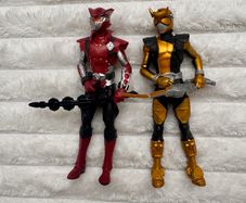 Power Rangers Beast Morphers Cybervillain Lightening Blaze and Gold Ranger approx. 6" Used Please see photos