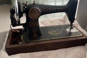 Antique singer sowing machine