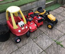 kids ride on cars
