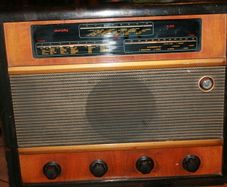 Vintage Murphy Radio  A.218 Works