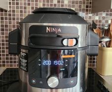 Ninja Foodi Max (15-in-1 Multi Cooker - needs attention)