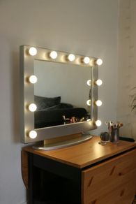 Hollywood Mirror