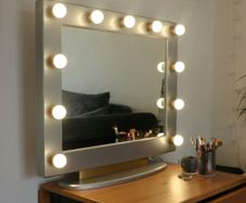Hollywood Mirror
