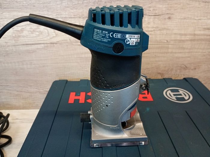 Bosch Palm Router 600W, Collet 6.35 mm, upto 8mm - GKF 600