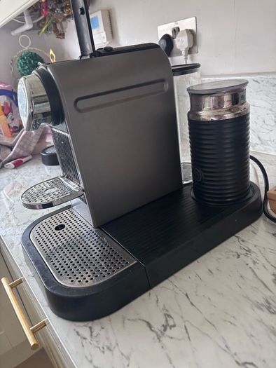 nespresso machine with frother