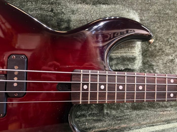 Yamaha Broad Bass BB850 Wine Burst 1980's