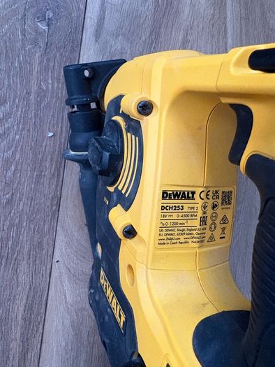 dewalt sds with battery