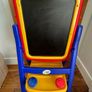 Crayola Easel Qwikflip Chalkboard and Magnetic Whiteboard Image 3