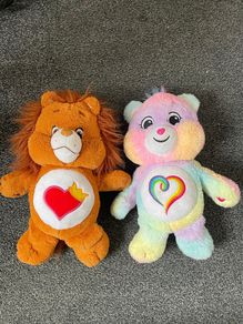 Lots of excellent condition barely used soft toys. Read description for prices.