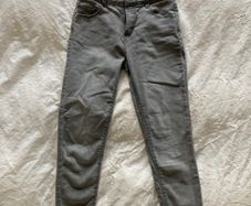 Skinny Grey jeans age 11-12 (146cm)