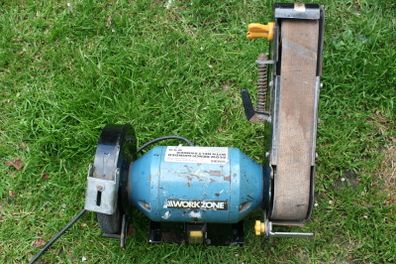 WorkZone Bench Grinder and Sander WWBG-240/12