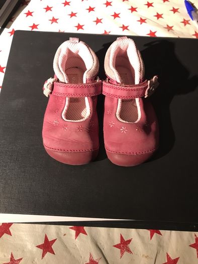 Start Rite Girls shoes size 4G