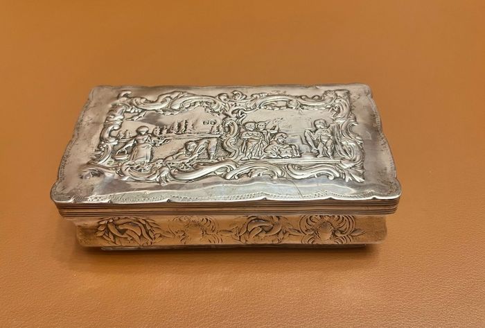 Beautiful Sheffield 1901 Edwardian solid sterling silver jewelry box