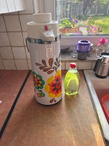 Flask dispenser vintage