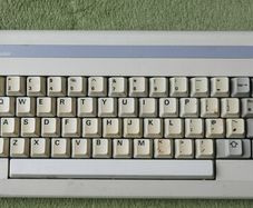 Vintage Amstrad PC1512 Keyboard Amstrad 640K Personal Computer Home Office PC1512 Keyboard - 6 pin DIN