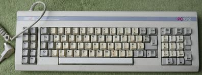 Vintage Amstrad PC1512 Keyboard Amstrad 640K Personal Computer Home Office PC1512 Keyboard - 6 pin DIN