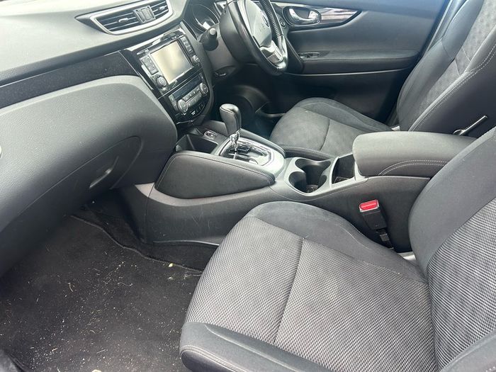 2016 Nissan  qashqai automatic