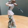 Nao By Lladro Lady Golfer Figurine Image 2