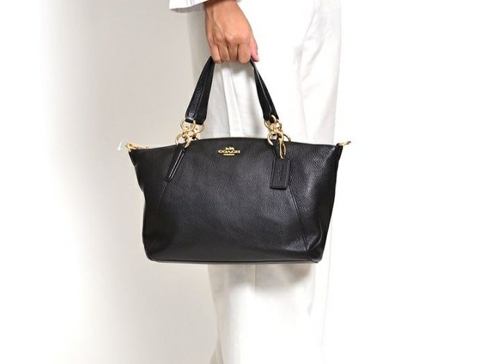 Coach Kelsie Satchel  in Pebble Leather Crossbody Bag Medium Size, colour black, cards, dust bag included.