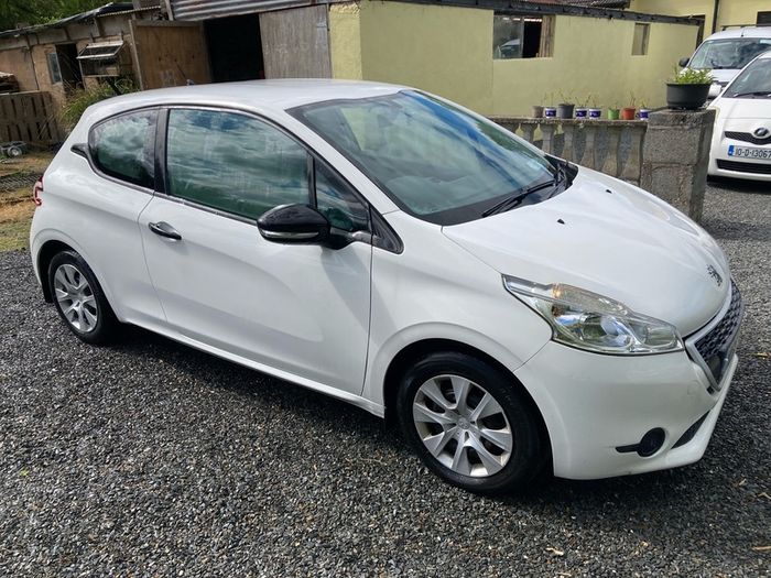 2014 Peugeot 208