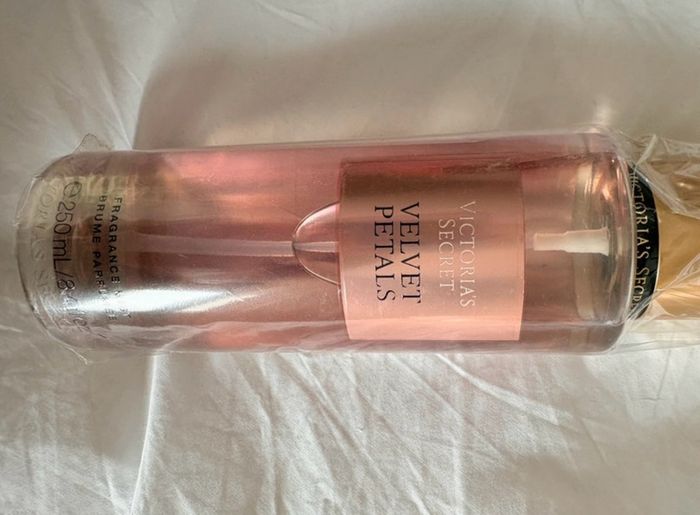 Victoria Secret Velvet Petals 250mls fragrance mist