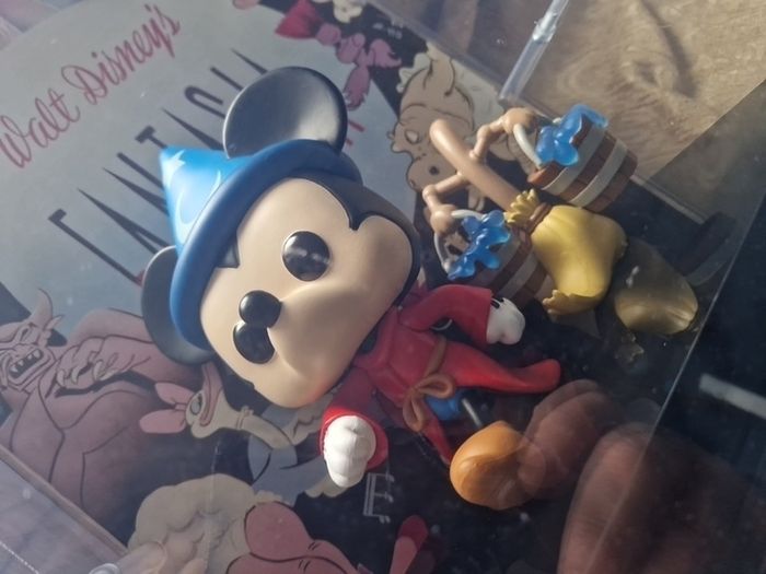 Funko POP 08 Sorcerer s Apprentice Mickey With Broom