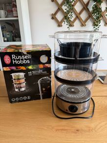 Rusell Hobbs compact steamer, like new, barely used.